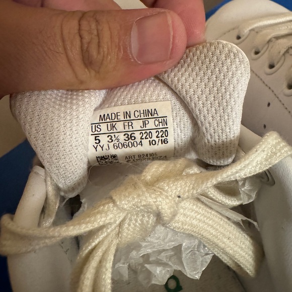 Adidas Stan Smith Women’s - Picture 4 of 4